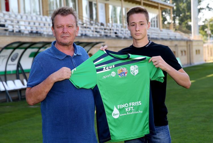 Szederkényi Ádám profi szerződést kapott